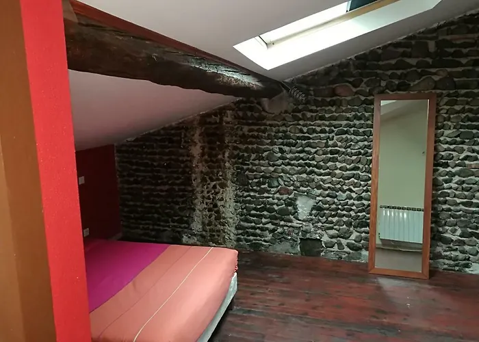 Chapelle St Nicolas شقة